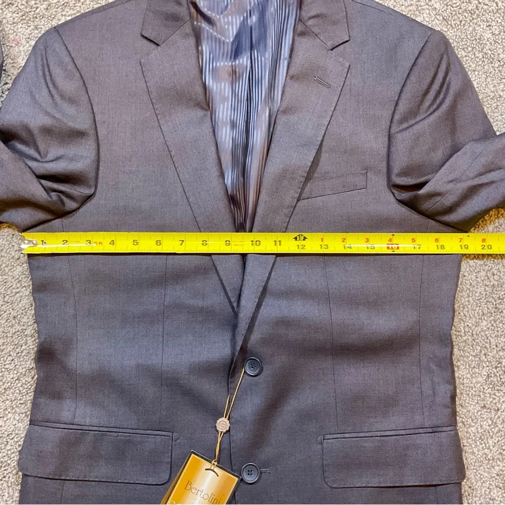 Bertolini 2pc‎ Suit Jacket Size 38R Pants 46/40 Sport Coat Blazer Wool Silk Gray
